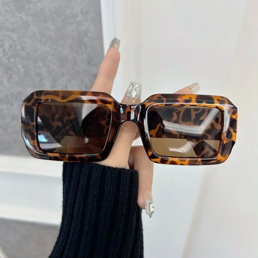 AKLFHNC Women's Rectangle Mirror Sunglasses – Trendy Fashion Eyewear