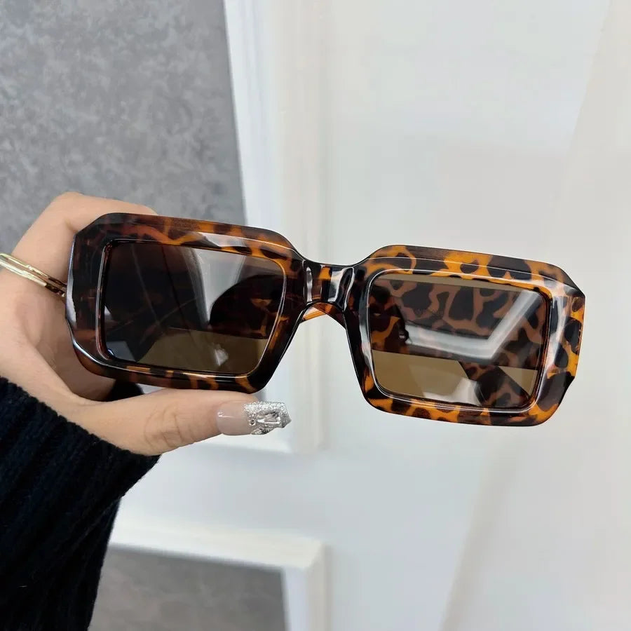 AKLFHNC Women's Rectangle Mirror Sunglasses – Trendy Fashion Eyewear