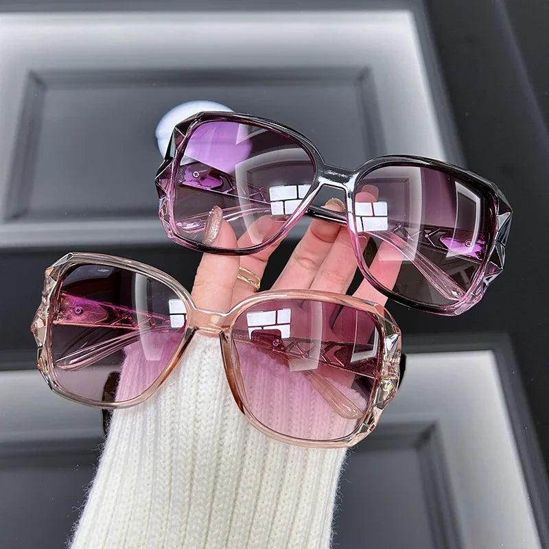 OPSKJK Women's Square Mirror Sunglasses – Classic Outdoor Fashion Eyewear